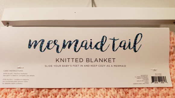 Mermaid tail knitted blanket - Picture 3 of 5